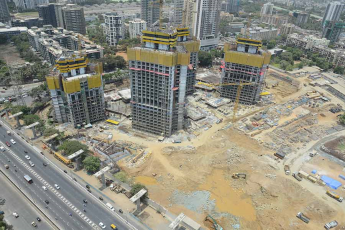 Construction Updates as of May 2018 at Oberoi Sky City, Borivali East, Mumbai